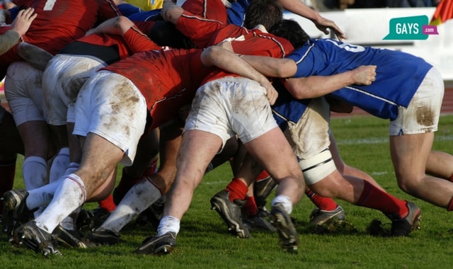 Rugby melee 