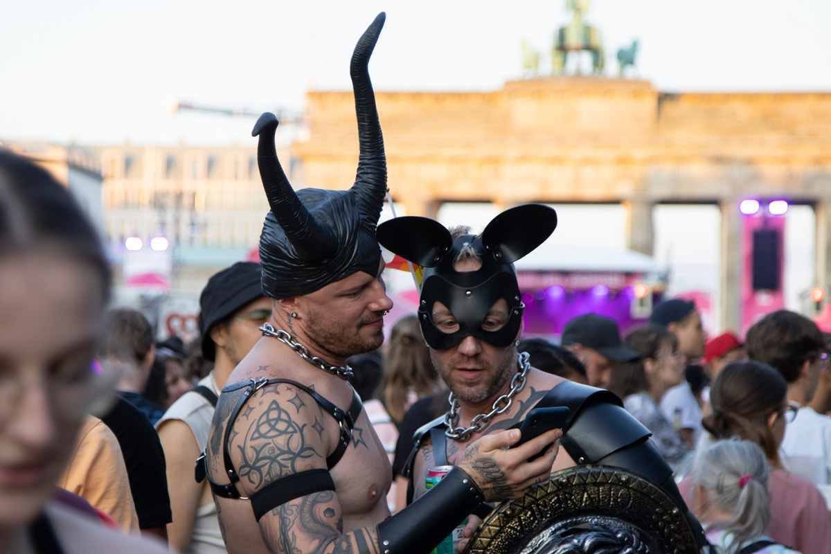 More information about "Queer as Berlin: sexy and irresistible! - Discover our great insider tips at place2be.berlin"